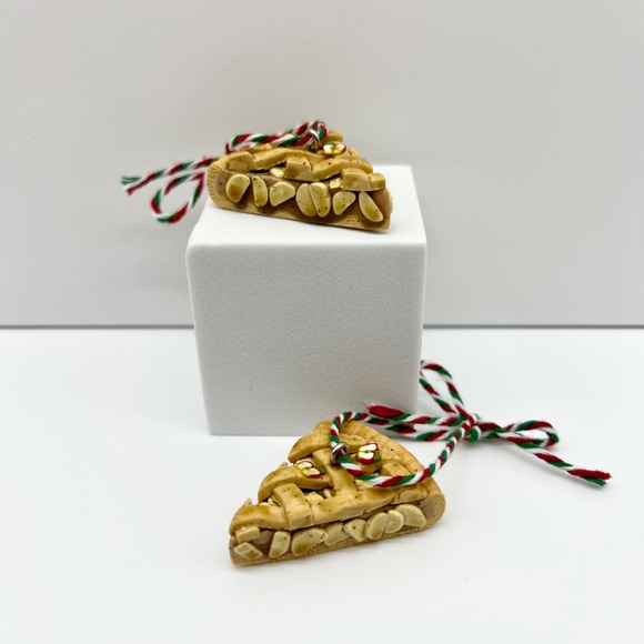 Applie Pie Christmas Ornament – Handmade Clay Dessert Tree Decoration - Picture 3 of 13